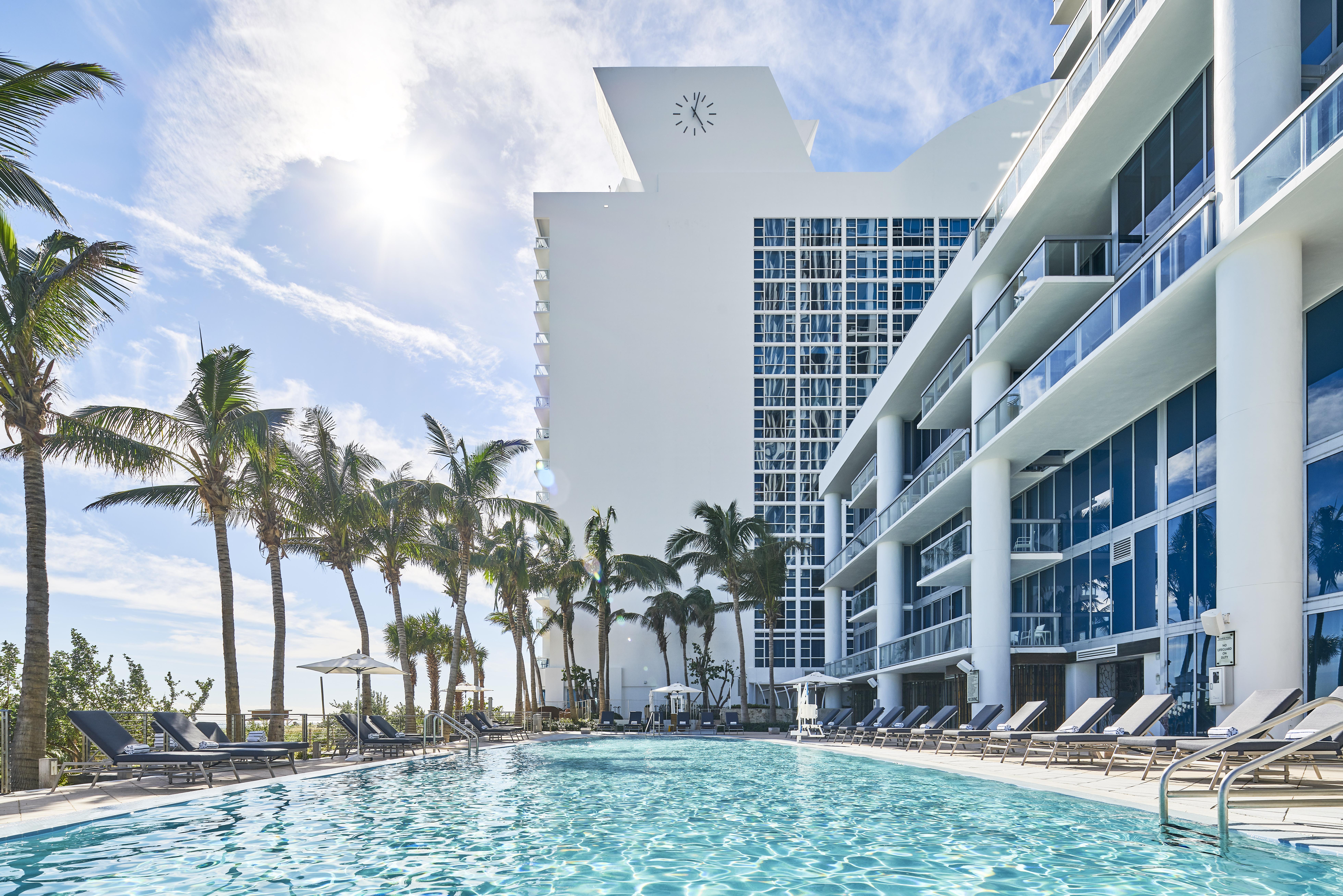 Carillon Miami Wellness Resort Miami Beach Esterno foto